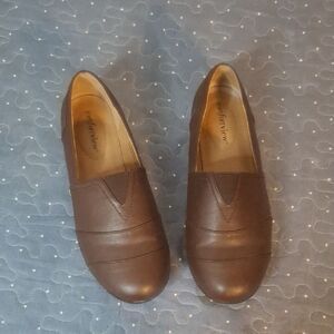 Comfortview Amelia Brown Slip-On Shoes size 8W